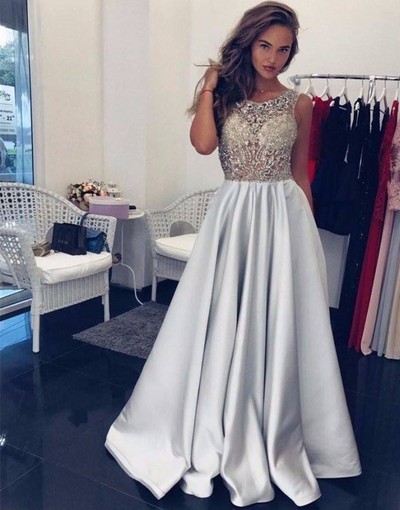 Belle robe de sortie