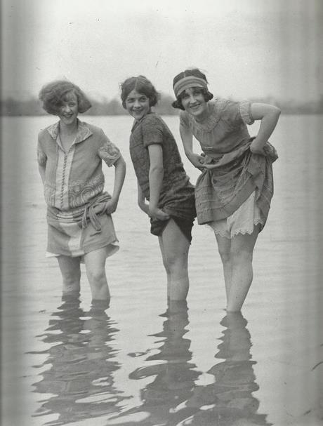 Habillement femmes années 1920 habillement-femmes-annees-1920-26_6