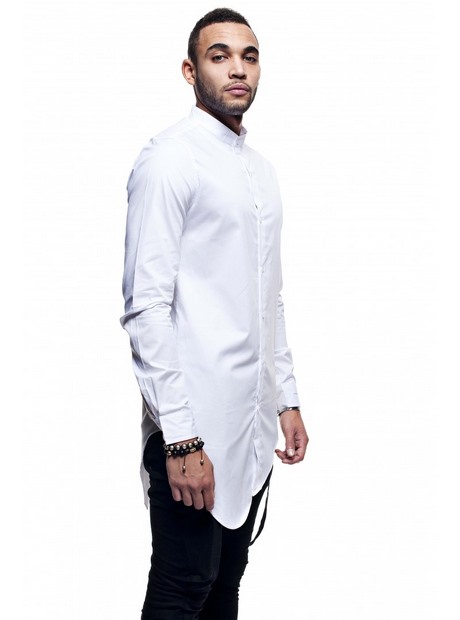 Longue chemise blanche