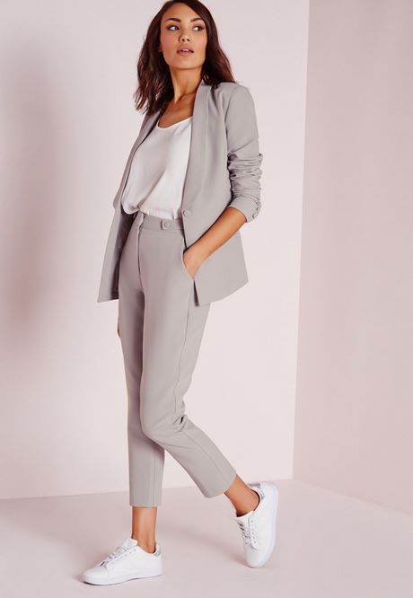 Tailleur pantalon gris femme tailleur-pantalon-gris-femme-65_5