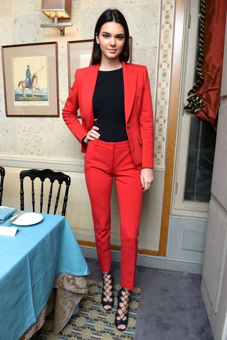 Tailleur pantalon rouge femme tailleur-pantalon-rouge-femme-33_6