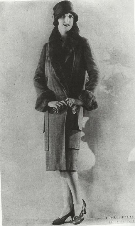 Tenue 1920 femme tenue-1920-femme-18_19