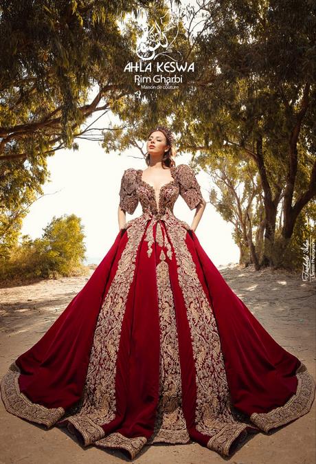 Robe de mariée rouge 2021 robe-de-mariee-rouge-2021-21