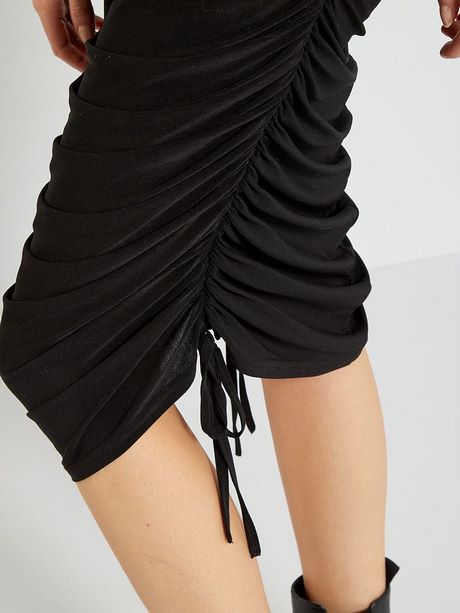 Mini robe moulante noire mini-robe-moulante-noire-29_5