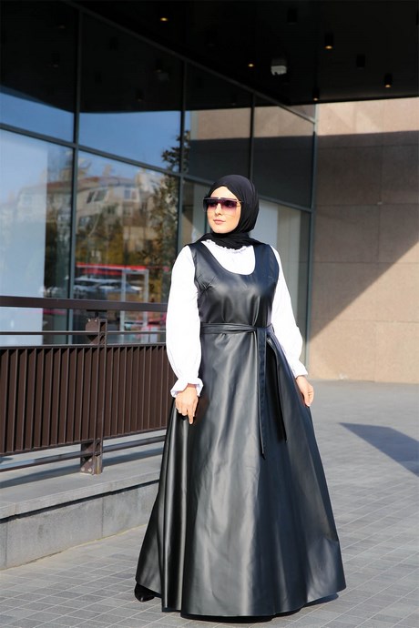 Robe en simili cuir noir robe-en-simili-cuir-noir-86_15