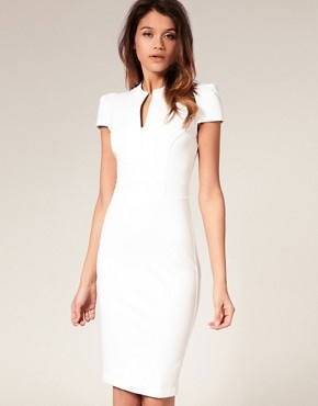 Robe fourreau blanche mi longue robe-fourreau-blanche-mi-longue-10_19