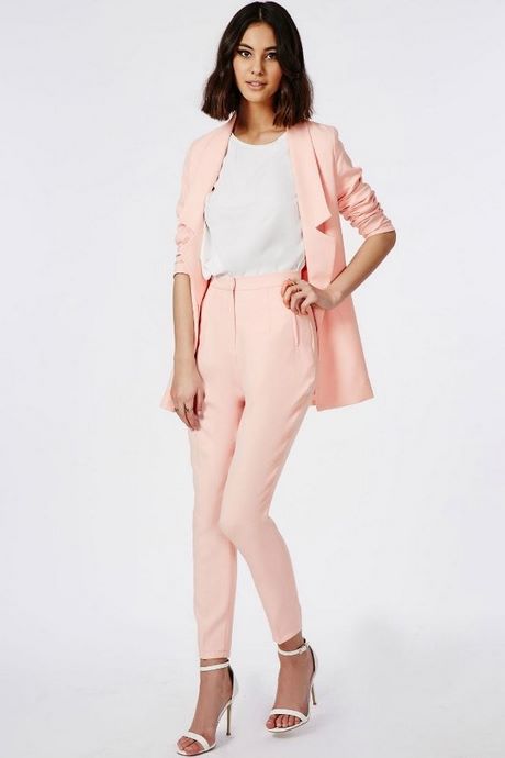Tailleur pantalon femme rose tailleur-pantalon-femme-rose-86