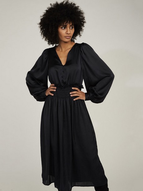 Robe longue cintrée noire robe-longue-cintree-noire-20_7