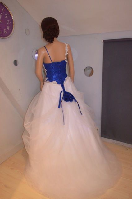 Robe de mariée bleu pas cher robe-de-mariee-bleu-pas-cher-42_12