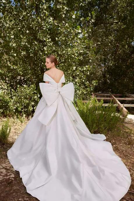Les plus belles robes de mariée 2023 les-plus-belles-robes-de-mariee-2023-41_12