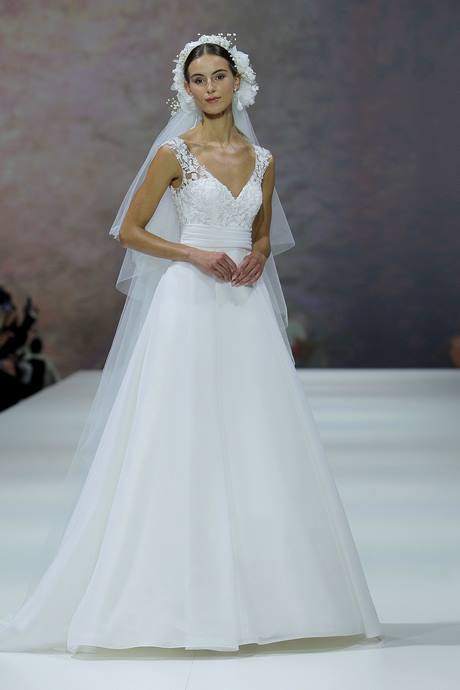 Nouvelle collection 2023 robe de mariée nouvelle-collection-2023-robe-de-mariee-39_3