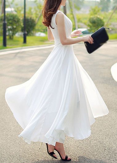Robe très longue blanche robe-tres-longue-blanche-05_10