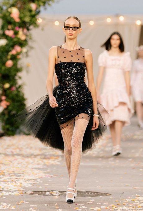 Petite robe noire haute couture petite-robe-noire-haute-couture-47_6