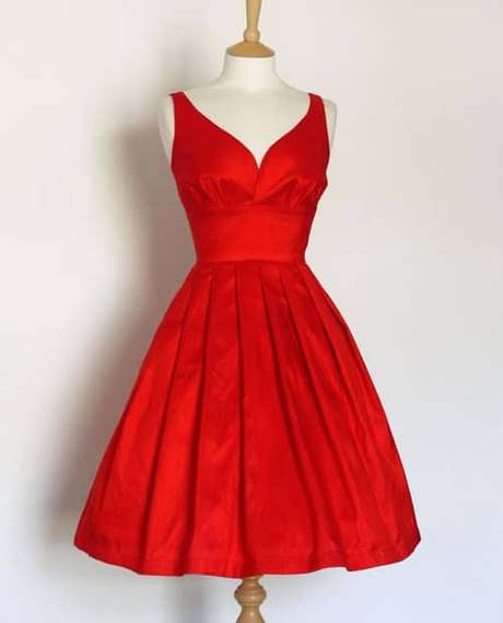 Robe rouge simple courte robe-rouge-simple-courte-03_13