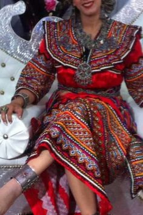Robe kabyle traditionnelle 2016